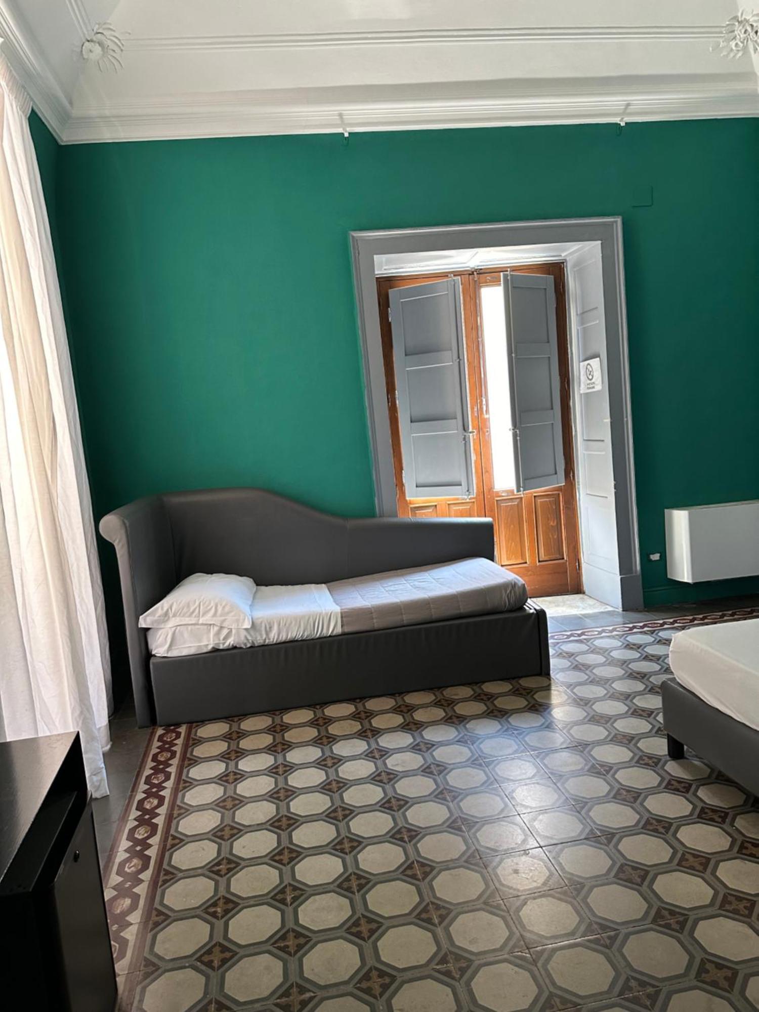 Hotel Agatha Cosy à Catane Extérieur photo